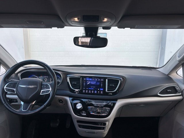 2017 Chrysler Pacifica Touring L Plus