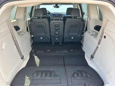 2017 Chrysler Pacifica Touring L Plus