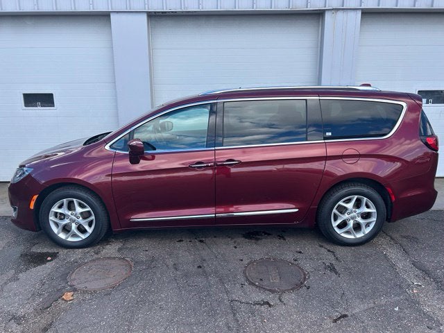 2017 Chrysler Pacifica Touring L Plus