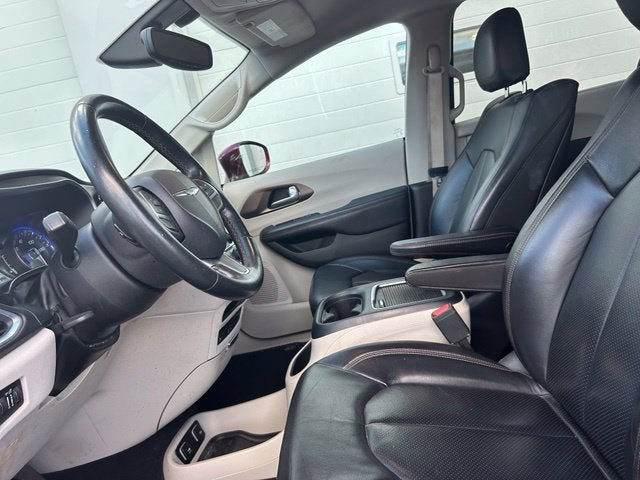 2017 Chrysler Pacifica Touring L Plus