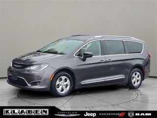 2017 Chrysler Pacifica Touring L Plus