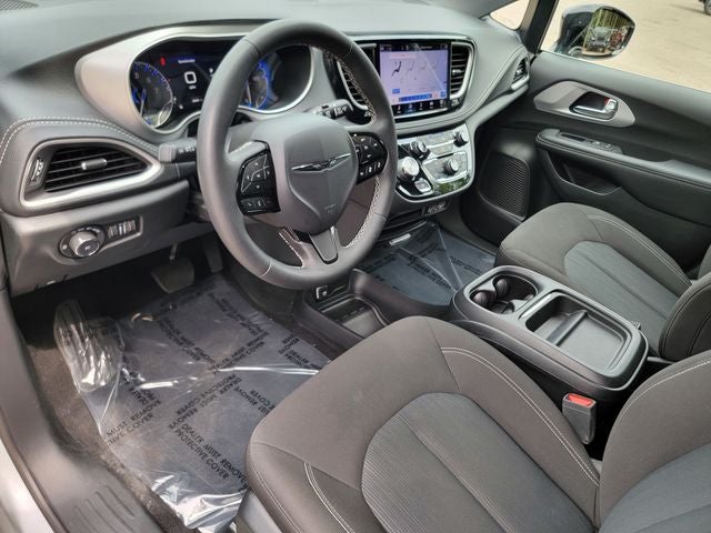 2024 Chrysler Pacifica Touring