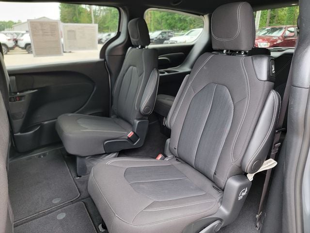 2024 Chrysler Pacifica Touring