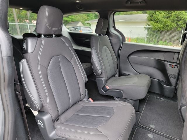 2024 Chrysler Pacifica Touring