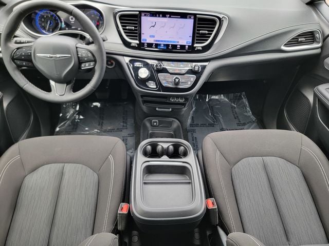 2024 Chrysler Pacifica Touring