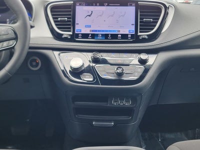 2024 Chrysler Pacifica Touring