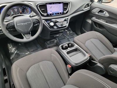2024 Chrysler Pacifica Touring