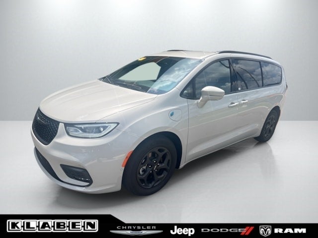 2021 Chrysler Pacifica Hybrid Touring L S Appearance Package