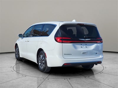 2022 Chrysler Pacifica Hybrid Touring L