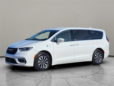 2022 Chrysler Pacifica Hybrid Touring L