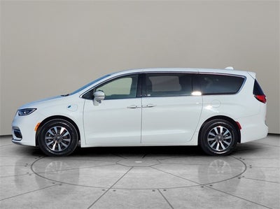 2022 Chrysler Pacifica Hybrid Touring L