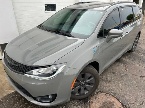 2020 Chrysler Pacifica Hybrid Touring L