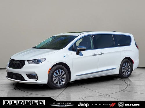 2023 Chrysler Pacifica Hybrid Limited