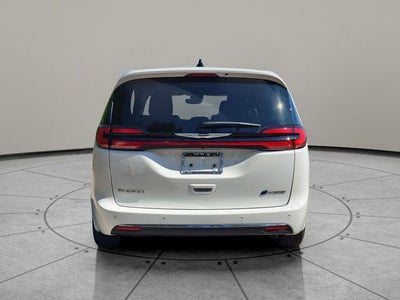 2023 Chrysler Pacifica Hybrid Limited