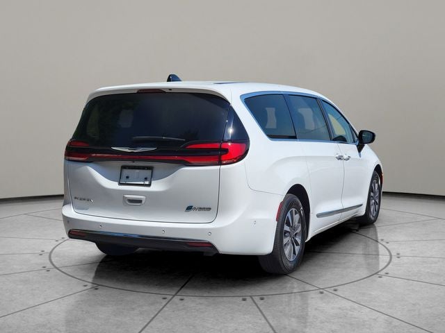 2023 Chrysler Pacifica Hybrid Limited