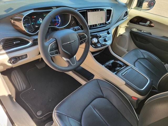 2023 Chrysler Pacifica Hybrid Limited