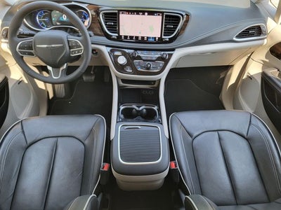 2023 Chrysler Pacifica Hybrid Limited