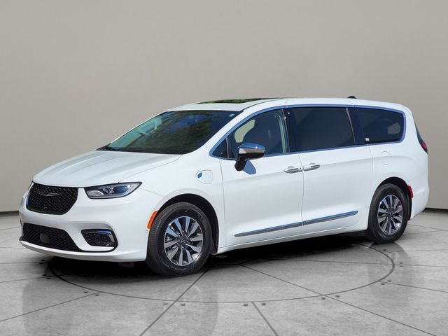 2023 Chrysler Pacifica Hybrid Limited