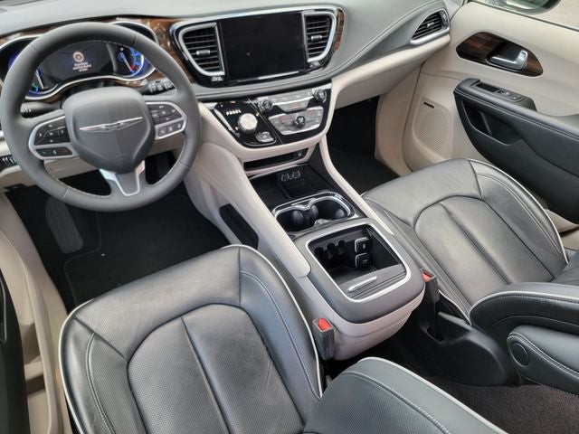 2023 Chrysler Pacifica Hybrid Limited