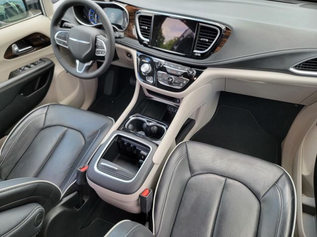 2023 Chrysler Pacifica Hybrid Limited