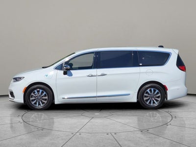 2023 Chrysler Pacifica Hybrid Limited
