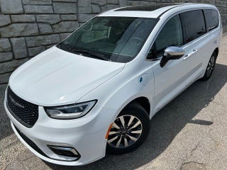 2023 Chrysler Pacifica Hybrid Limited