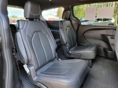 2021 Chrysler Pacifica Touring L