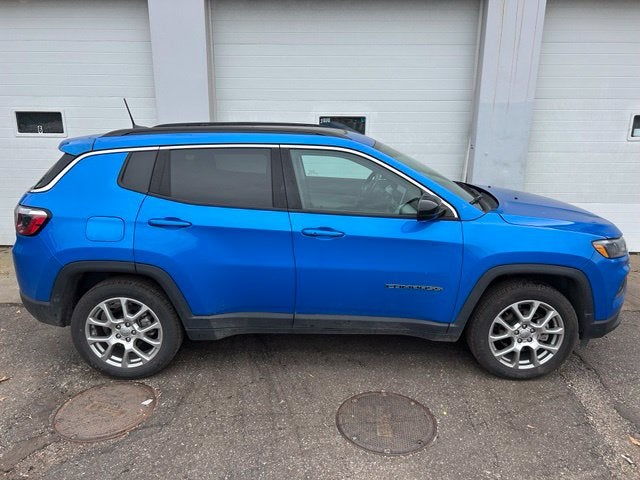 2022 Jeep Compass Latitude Lux