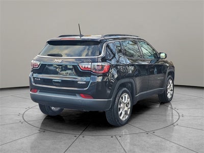 2022 Jeep Compass Latitude Lux