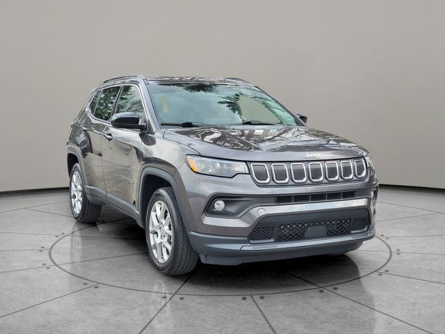 2022 Jeep Compass Latitude Lux
