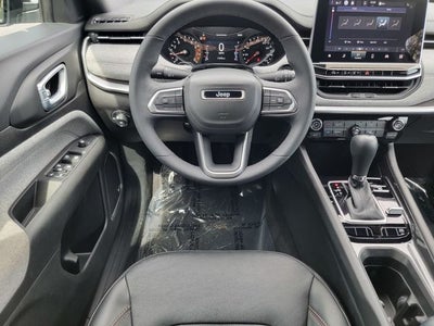 2023 Jeep Compass Latitude Lux