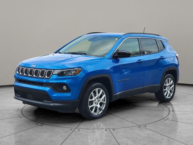 2023 Jeep Compass Latitude Lux