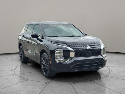 2023 Mitsubishi Outlander SE Black Edition