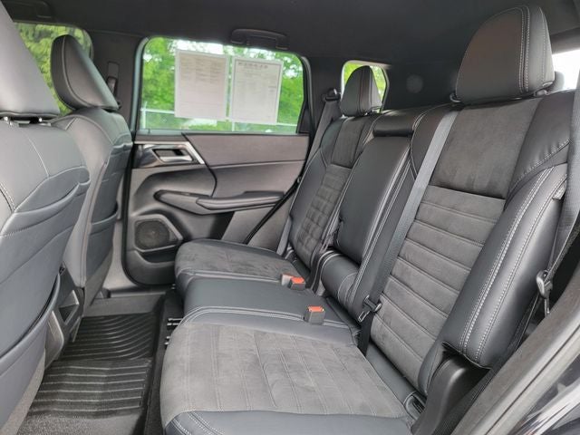 2023 Mitsubishi Outlander SE Black Edition