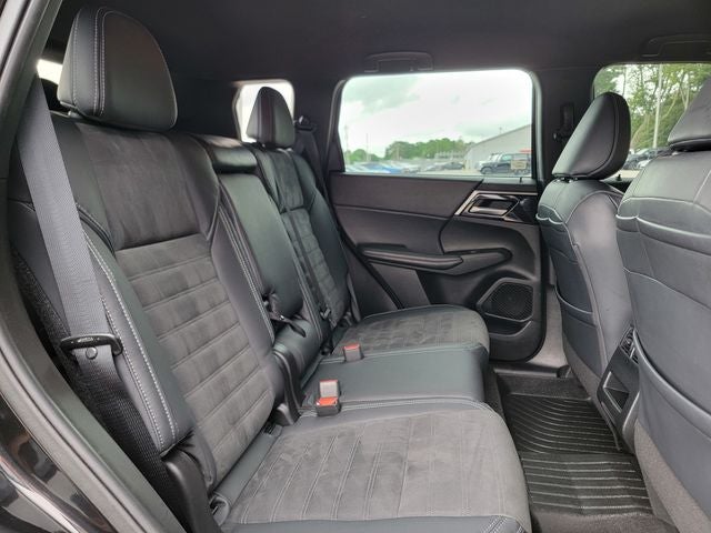 2023 Mitsubishi Outlander SE Black Edition