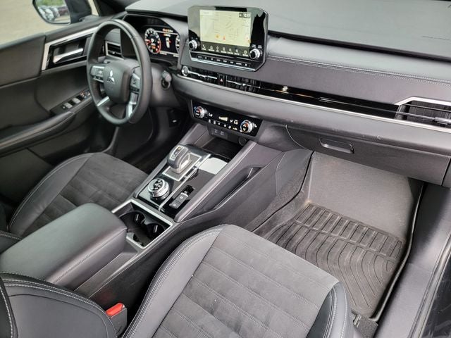 2023 Mitsubishi Outlander SE Black Edition