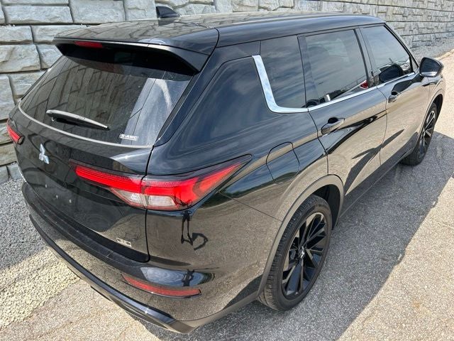 2023 Mitsubishi Outlander SE Black Edition