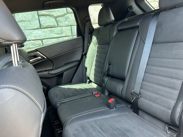 2023 Mitsubishi Outlander SE Black Edition