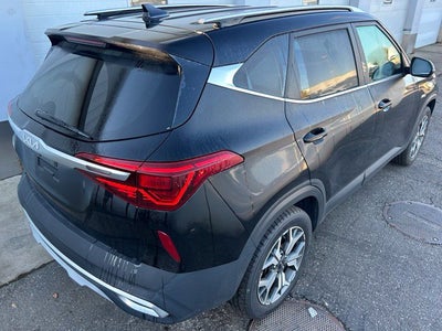2022 Kia Seltos EX
