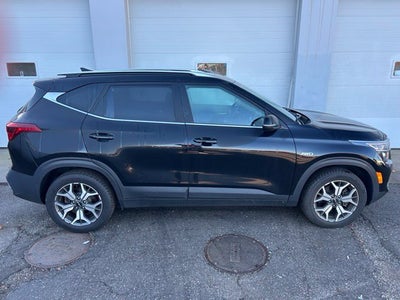 2022 Kia Seltos EX