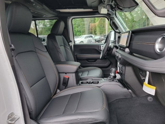 2027 Jeep Wrangler WRANGLER 4-DOOR SAHARA