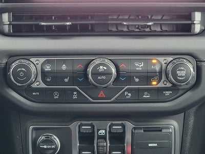 2027 Jeep Wrangler WRANGLER 4-DOOR SAHARA