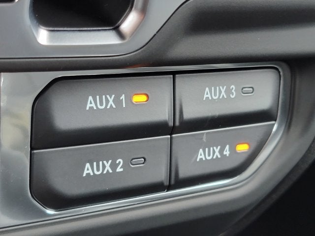 2027 Jeep Wrangler WRANGLER 4-DOOR SAHARA