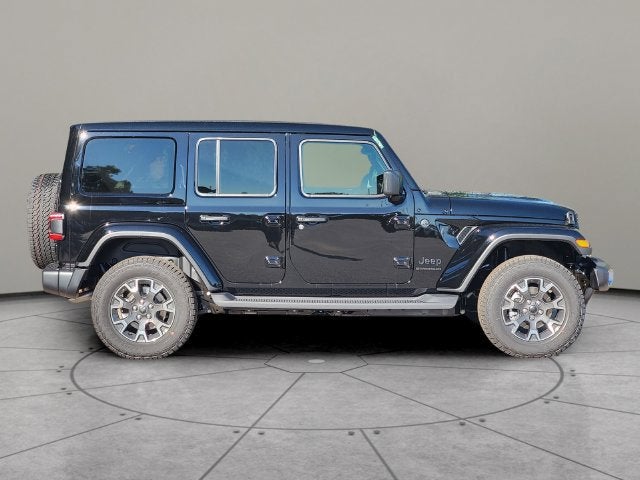 2027 Jeep Wrangler WRANGLER 4-DOOR SAHARA