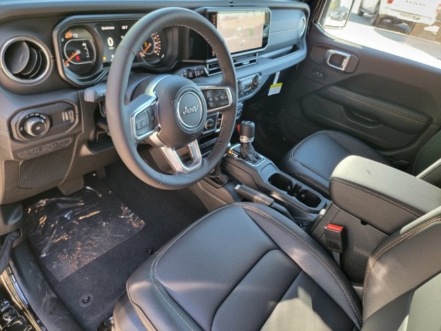 2027 Jeep Wrangler WRANGLER 4-DOOR SAHARA
