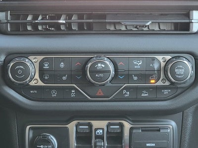 2027 Jeep Wrangler WRANGLER 4-DOOR SAHARA