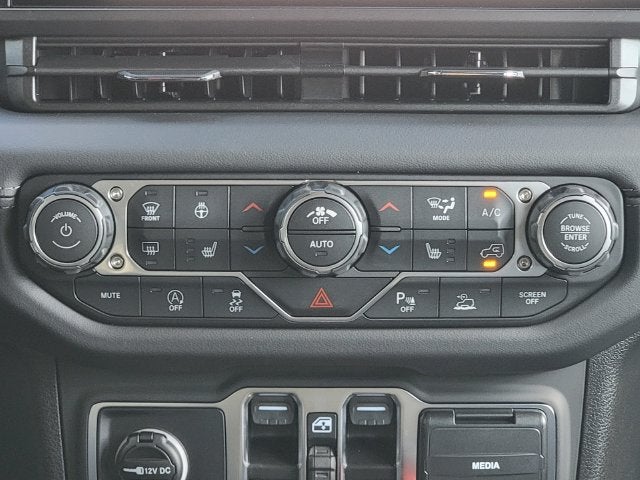 2027 Jeep Wrangler WRANGLER 4-DOOR SAHARA