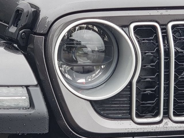 2027 Jeep Wrangler WRANGLER 4-DOOR SAHARA