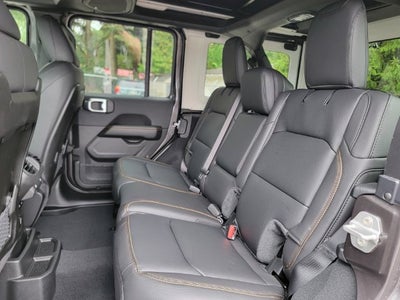 2027 Jeep Wrangler WRANGLER 4-DOOR SAHARA