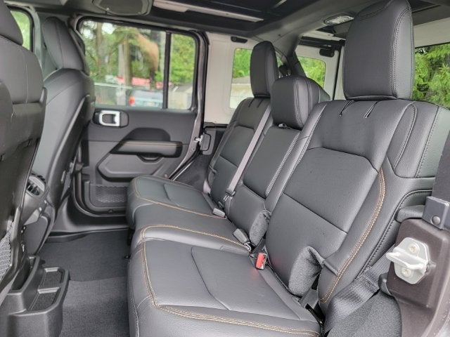2027 Jeep Wrangler WRANGLER 4-DOOR SAHARA